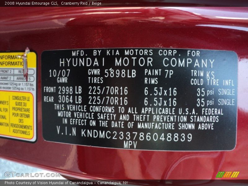Cranberry Red / Beige 2008 Hyundai Entourage GLS