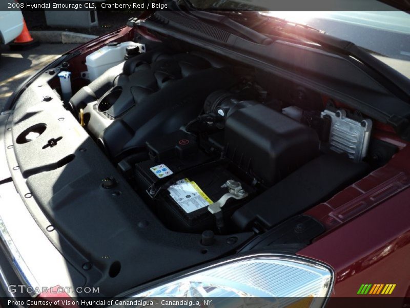 Cranberry Red / Beige 2008 Hyundai Entourage GLS
