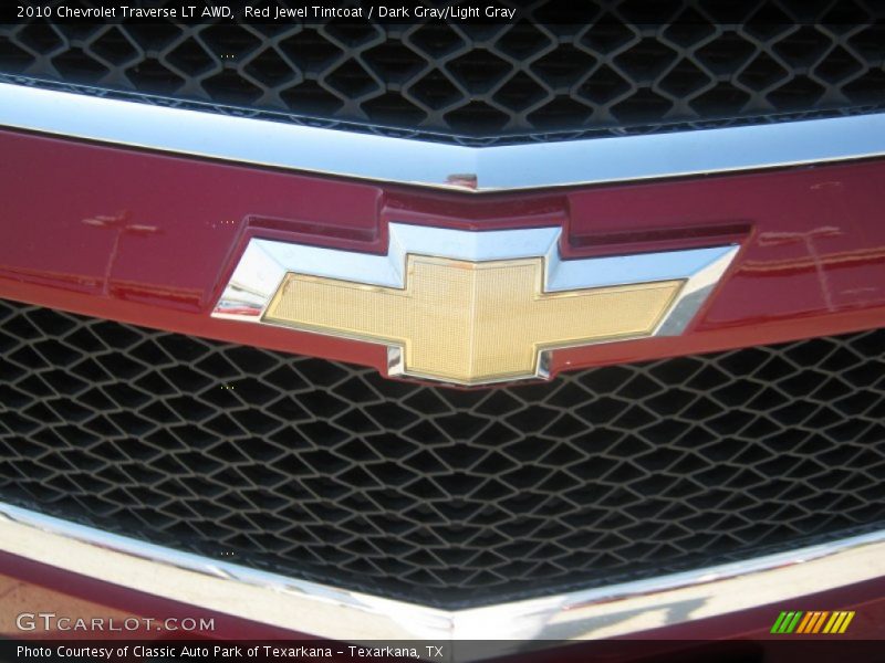 Red Jewel Tintcoat / Dark Gray/Light Gray 2010 Chevrolet Traverse LT AWD