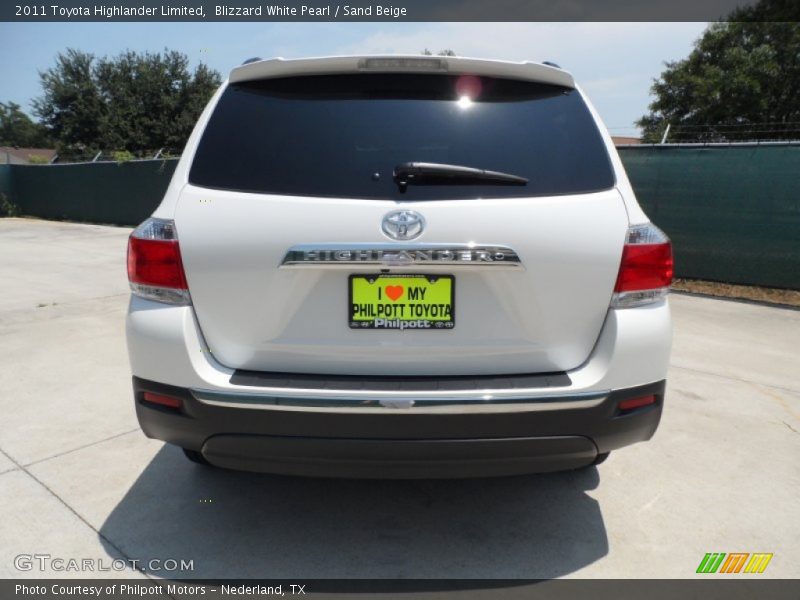 Blizzard White Pearl / Sand Beige 2011 Toyota Highlander Limited