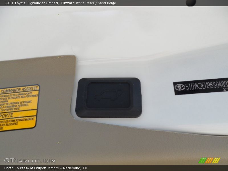 Blizzard White Pearl / Sand Beige 2011 Toyota Highlander Limited