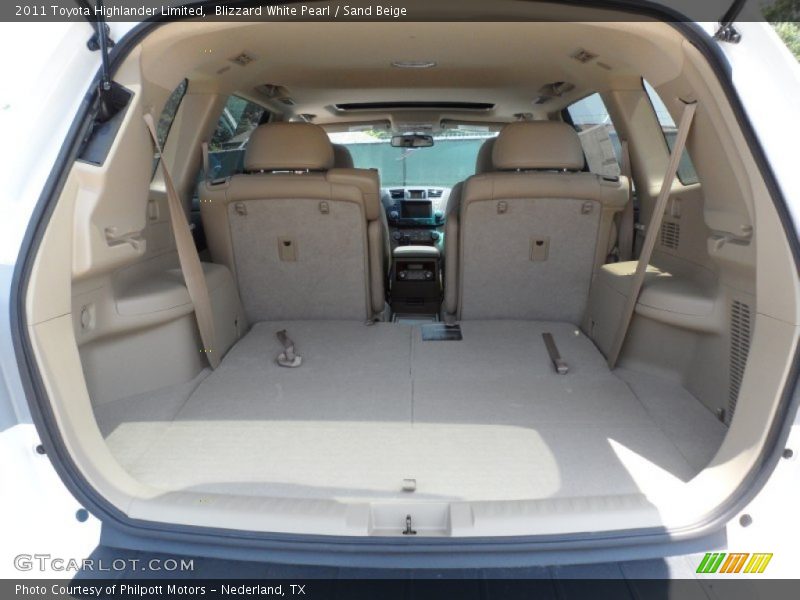 Blizzard White Pearl / Sand Beige 2011 Toyota Highlander Limited