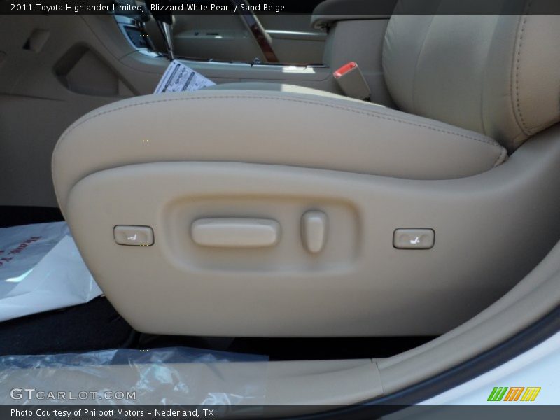 Blizzard White Pearl / Sand Beige 2011 Toyota Highlander Limited