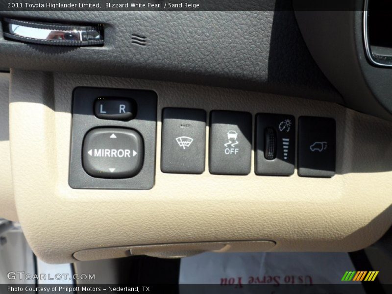 Blizzard White Pearl / Sand Beige 2011 Toyota Highlander Limited