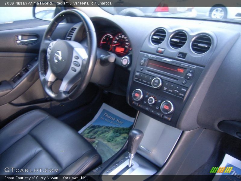 Radiant Silver Metallic / Charcoal 2009 Nissan Altima Hybrid