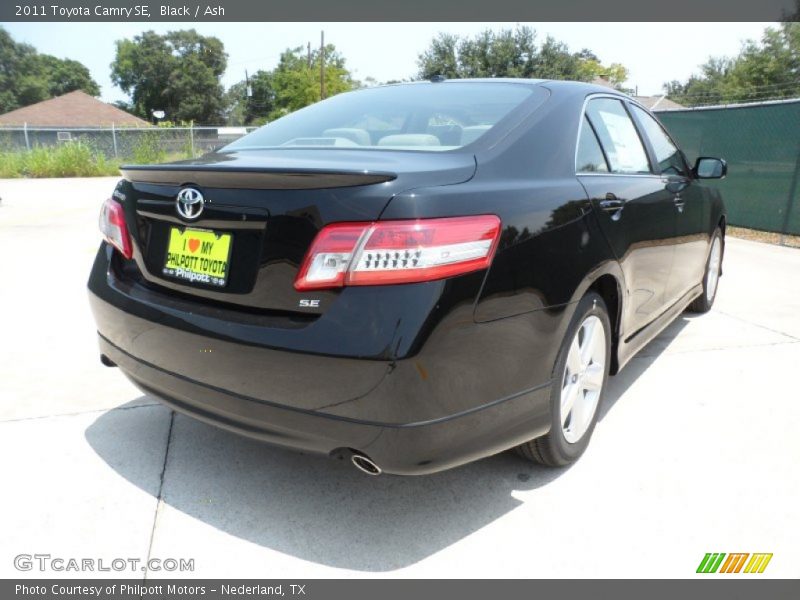 Black / Ash 2011 Toyota Camry SE