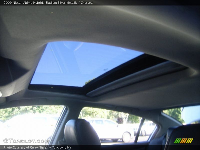 Radiant Silver Metallic / Charcoal 2009 Nissan Altima Hybrid