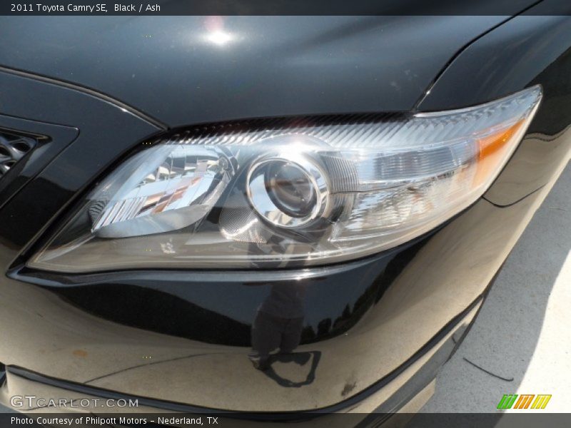 Black / Ash 2011 Toyota Camry SE