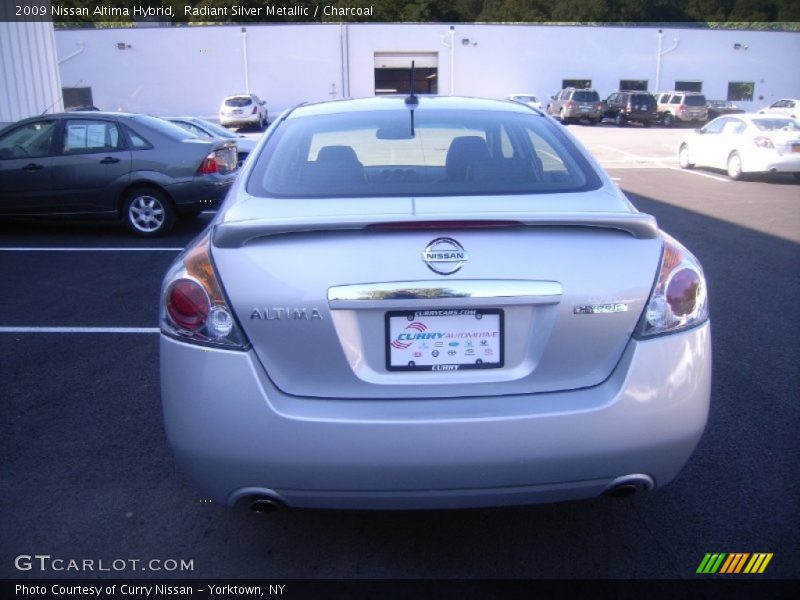 Radiant Silver Metallic / Charcoal 2009 Nissan Altima Hybrid