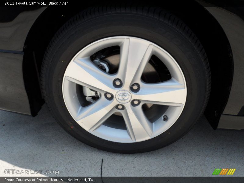 Black / Ash 2011 Toyota Camry SE