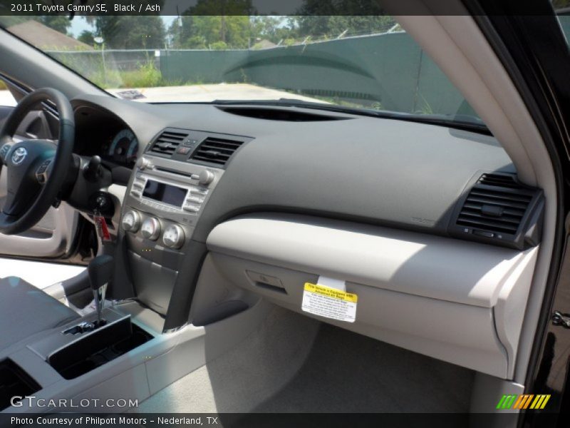 Black / Ash 2011 Toyota Camry SE