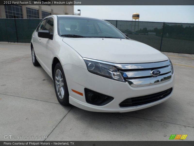 Front 3/4 View of 2012 Fusion S