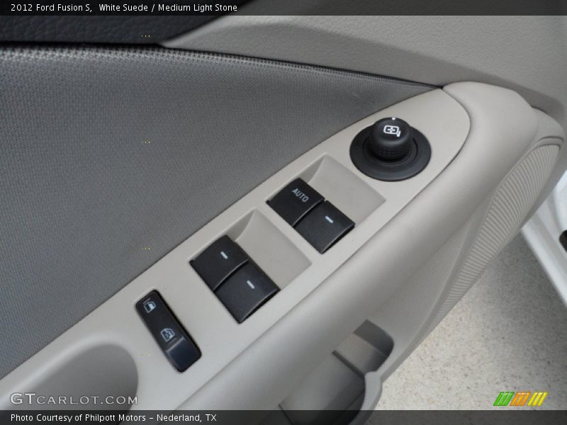 Controls of 2012 Fusion S
