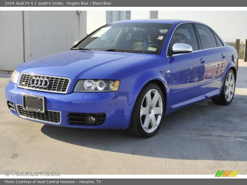 Front 3/4 View of 2004 S4 4.2 quattro Sedan