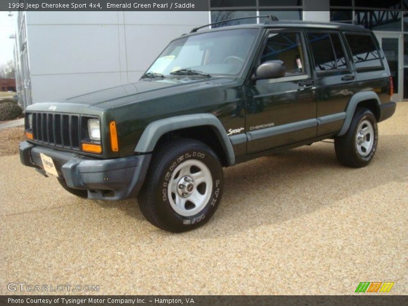 Front 3/4 View of 1998 Cherokee Sport 4x4