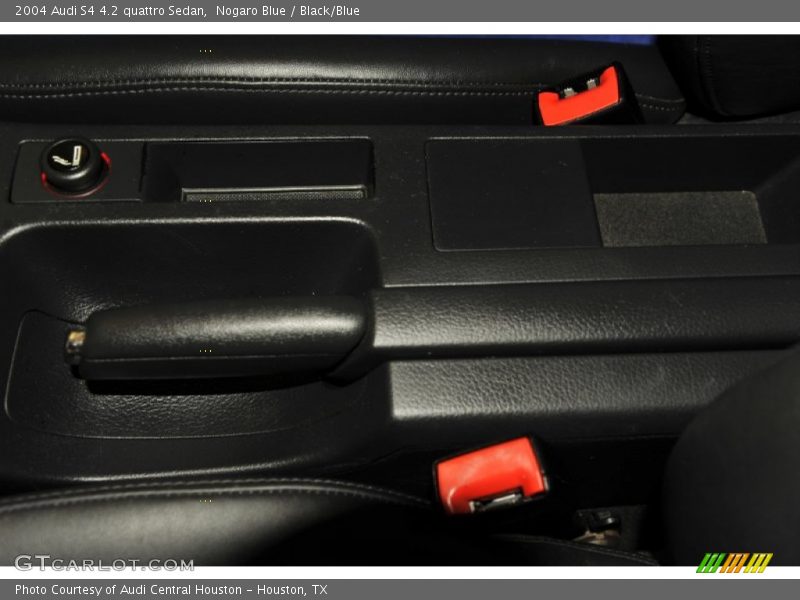 Nogaro Blue / Black/Blue 2004 Audi S4 4.2 quattro Sedan