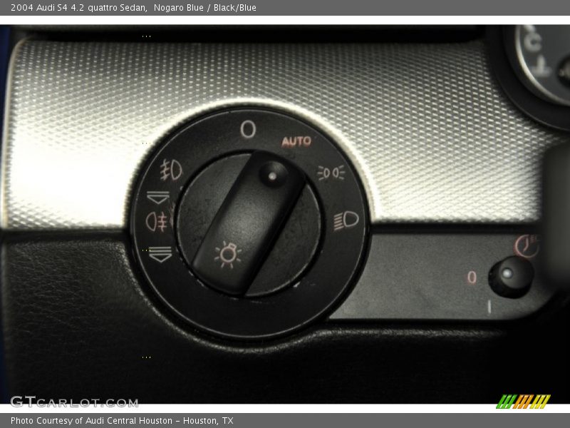 Nogaro Blue / Black/Blue 2004 Audi S4 4.2 quattro Sedan