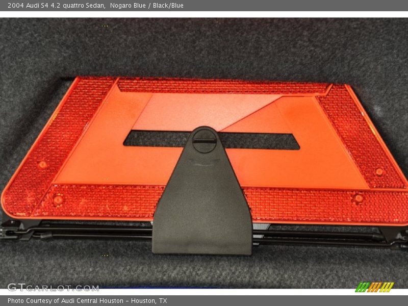 Nogaro Blue / Black/Blue 2004 Audi S4 4.2 quattro Sedan