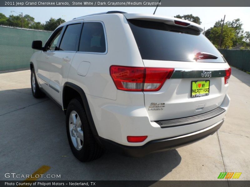 Stone White / Dark Graystone/Medium Graystone 2011 Jeep Grand Cherokee Laredo
