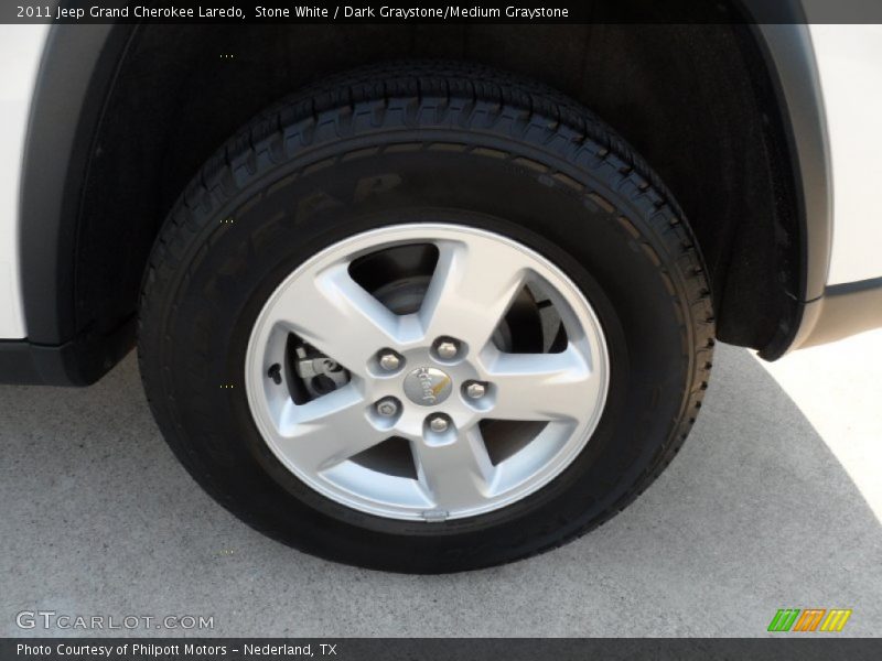 Stone White / Dark Graystone/Medium Graystone 2011 Jeep Grand Cherokee Laredo