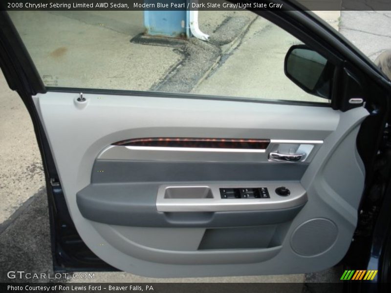 Door Panel of 2008 Sebring Limited AWD Sedan
