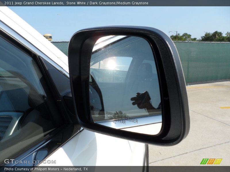Stone White / Dark Graystone/Medium Graystone 2011 Jeep Grand Cherokee Laredo