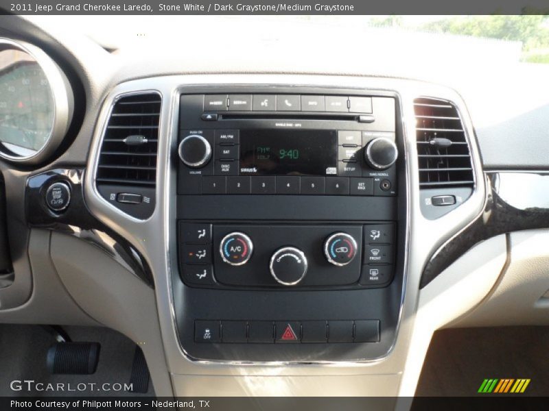 Stone White / Dark Graystone/Medium Graystone 2011 Jeep Grand Cherokee Laredo