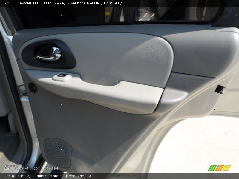 Silverstone Metallic / Light Gray 2005 Chevrolet TrailBlazer LS 4x4