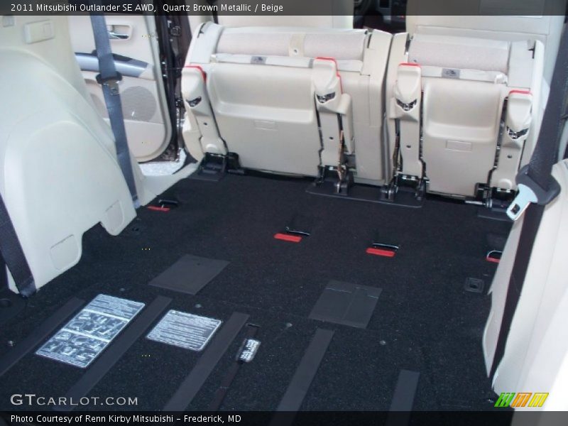 Quartz Brown Metallic / Beige 2011 Mitsubishi Outlander SE AWD