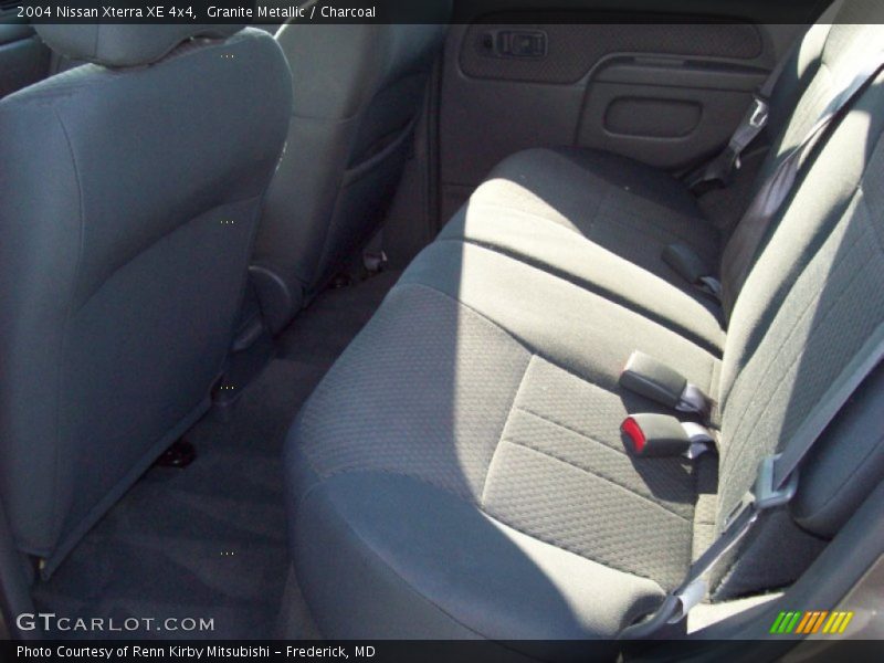 Granite Metallic / Charcoal 2004 Nissan Xterra XE 4x4