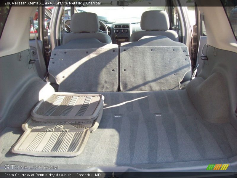 Granite Metallic / Charcoal 2004 Nissan Xterra XE 4x4