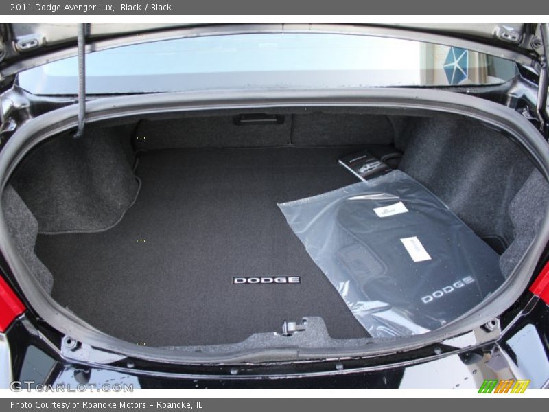 Black / Black 2011 Dodge Avenger Lux