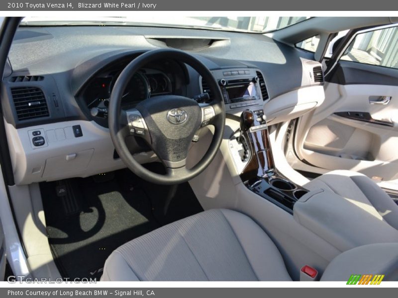 Blizzard White Pearl / Ivory 2010 Toyota Venza I4