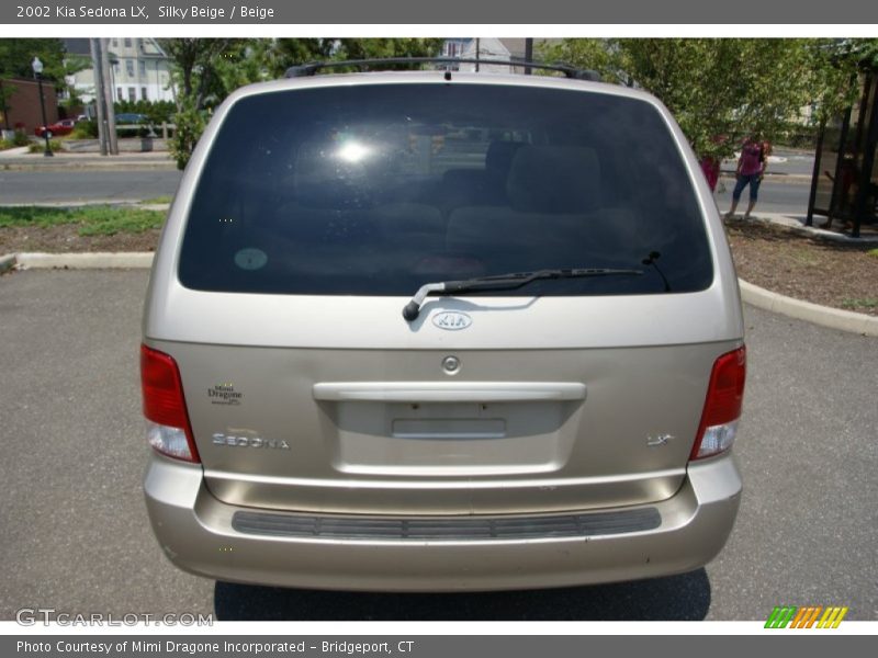 Silky Beige / Beige 2002 Kia Sedona LX