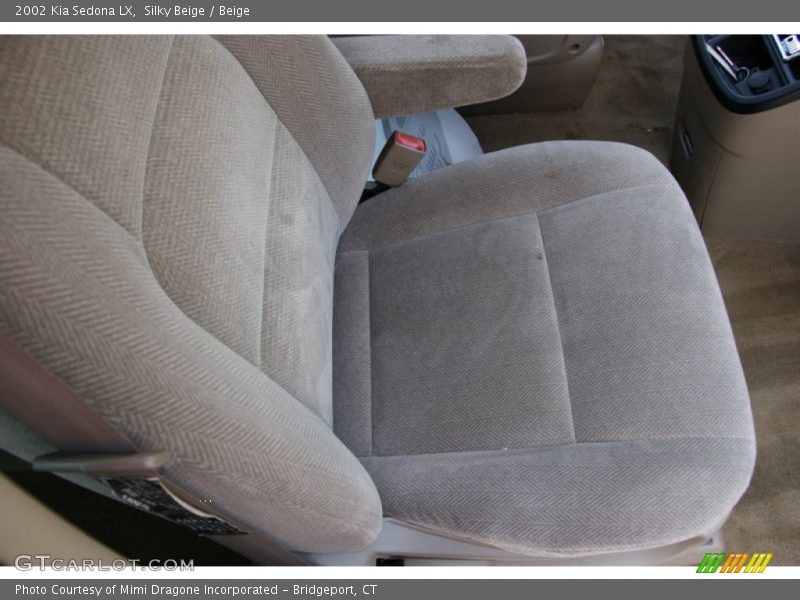 Silky Beige / Beige 2002 Kia Sedona LX