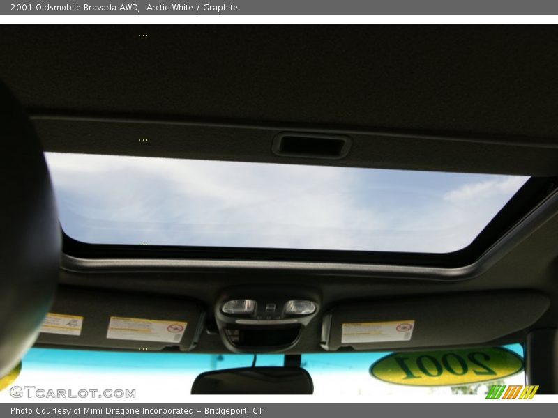 Arctic White / Graphite 2001 Oldsmobile Bravada AWD
