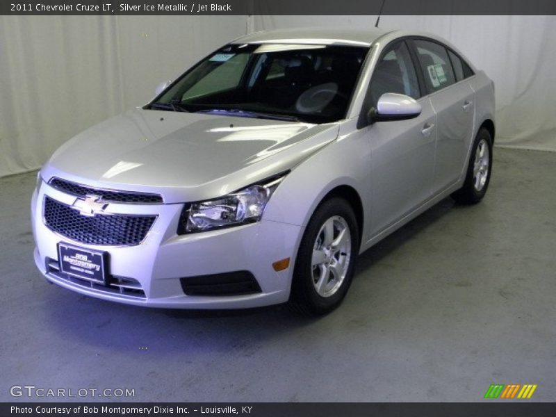 Silver Ice Metallic / Jet Black 2011 Chevrolet Cruze LT