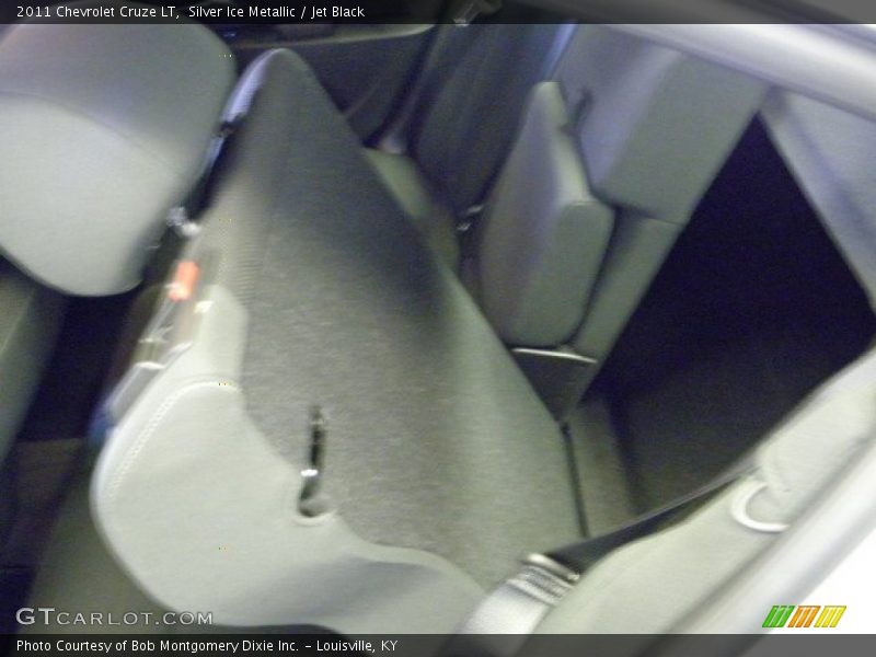 Silver Ice Metallic / Jet Black 2011 Chevrolet Cruze LT