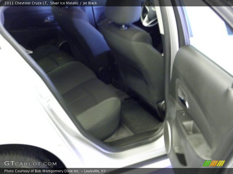 Silver Ice Metallic / Jet Black 2011 Chevrolet Cruze LT