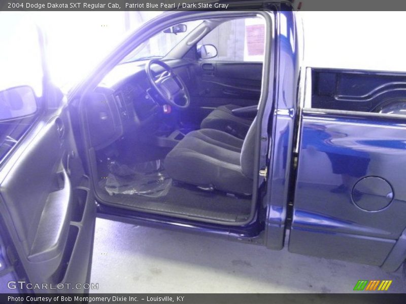 Patriot Blue Pearl / Dark Slate Gray 2004 Dodge Dakota SXT Regular Cab