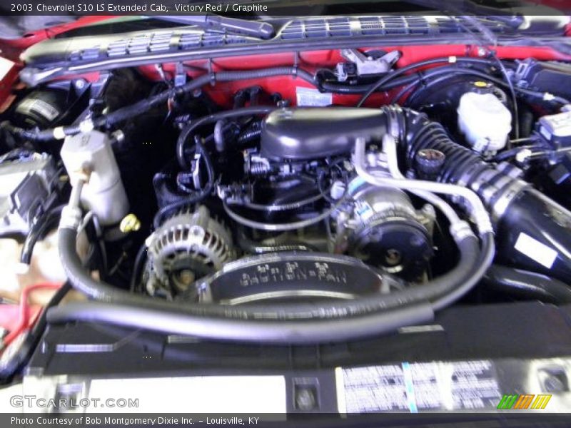 Victory Red / Graphite 2003 Chevrolet S10 LS Extended Cab