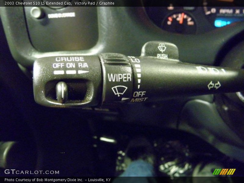 Controls of 2003 S10 LS Extended Cab