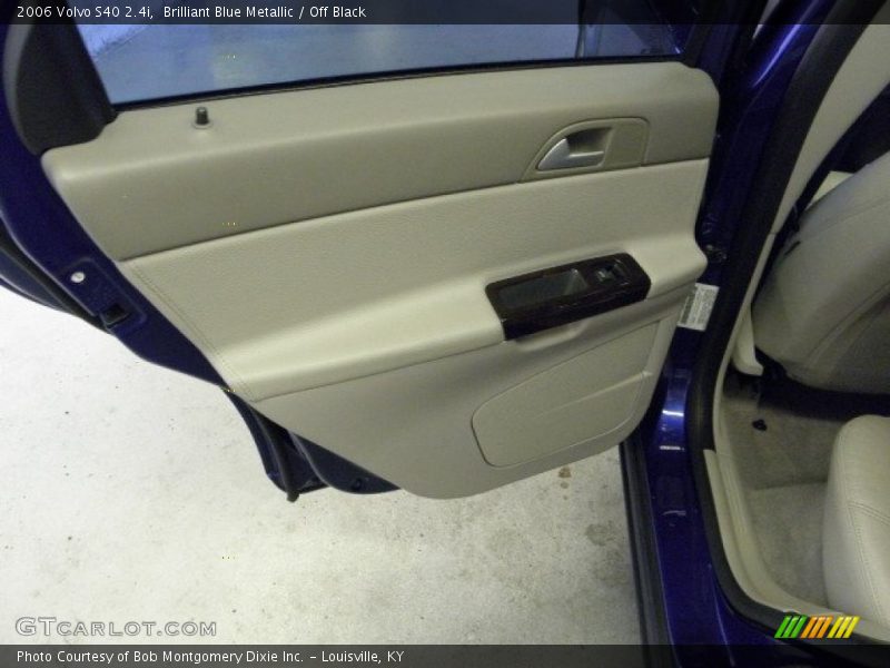 Brilliant Blue Metallic / Off Black 2006 Volvo S40 2.4i