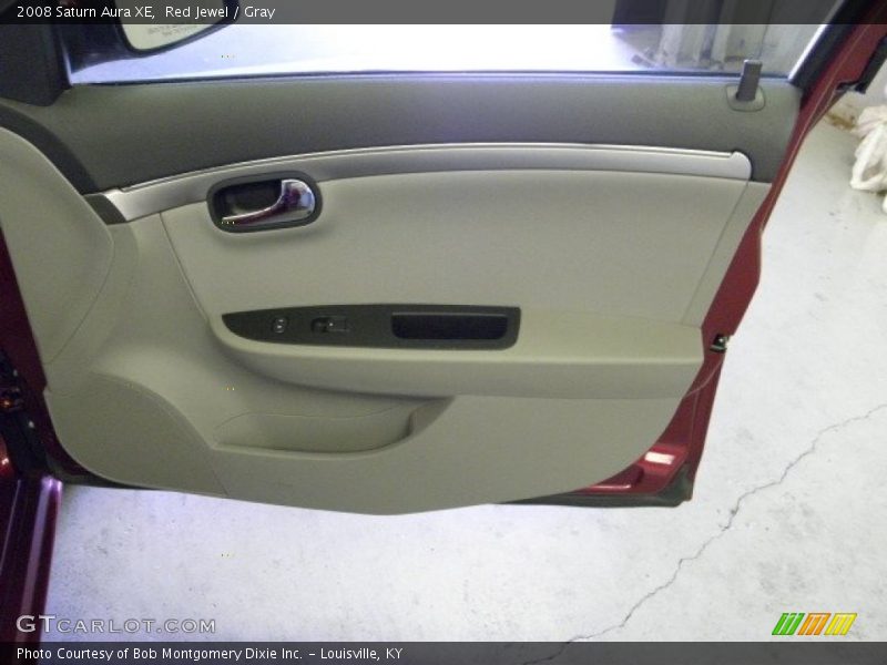 Red Jewel / Gray 2008 Saturn Aura XE