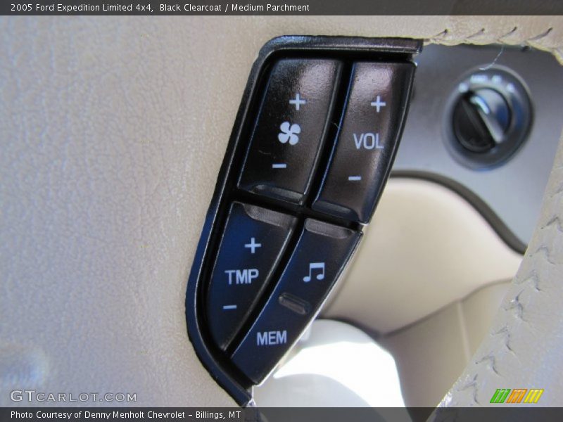 Controls of 2005 Expedition Limited 4x4