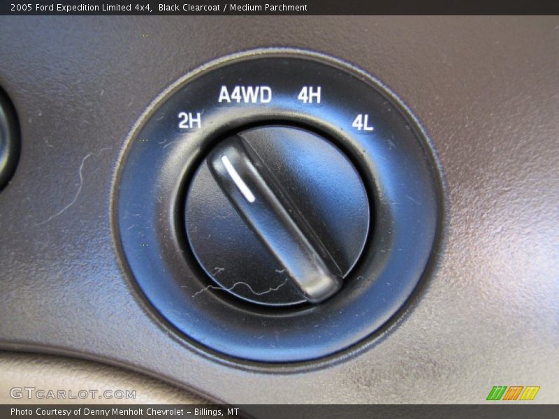 Controls of 2005 Expedition Limited 4x4
