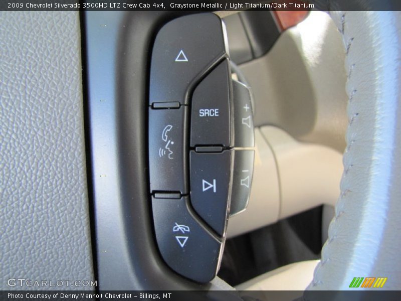 Controls of 2009 Silverado 3500HD LTZ Crew Cab 4x4