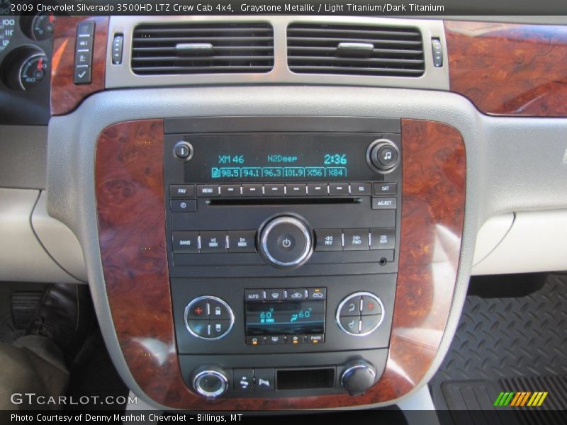 Controls of 2009 Silverado 3500HD LTZ Crew Cab 4x4