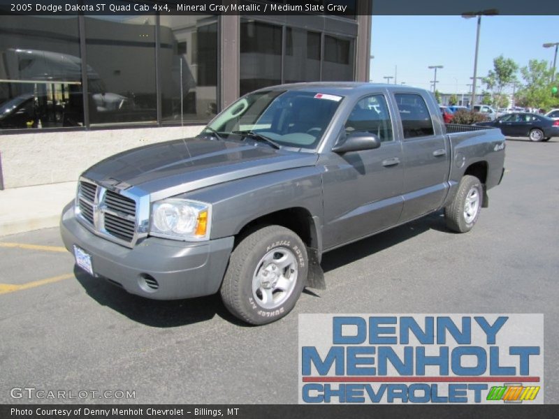 Mineral Gray Metallic / Medium Slate Gray 2005 Dodge Dakota ST Quad Cab 4x4