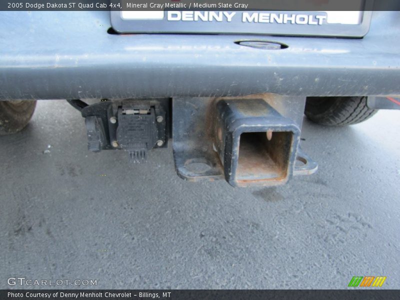 Mineral Gray Metallic / Medium Slate Gray 2005 Dodge Dakota ST Quad Cab 4x4